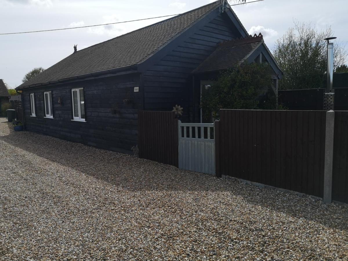 Oak Cottage With Private Log Fired Hot Tub Maidstone Exterior foto